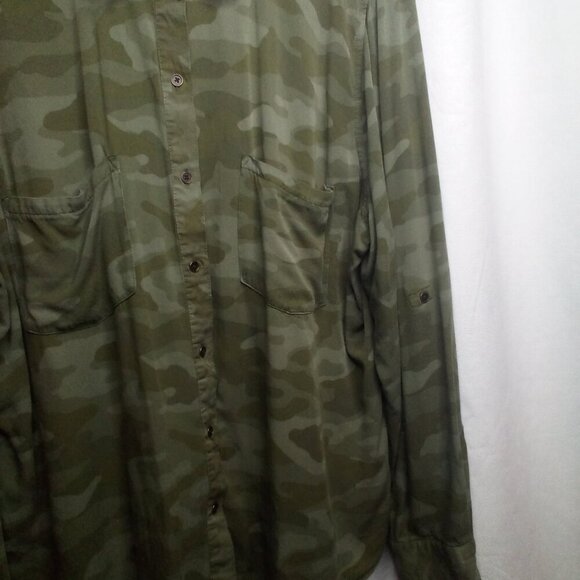 A. N. A. Button Up Shirt XL Blouse Long Sleeve Camo Green - Picture 10 of 14